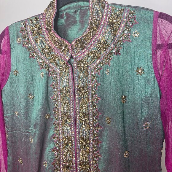 Shalwar Kameez Pakistani / Indian Suit Medium 2 pcs - Picture 3 of 6